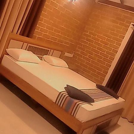 Minara Guest House 미리사 외부 사진